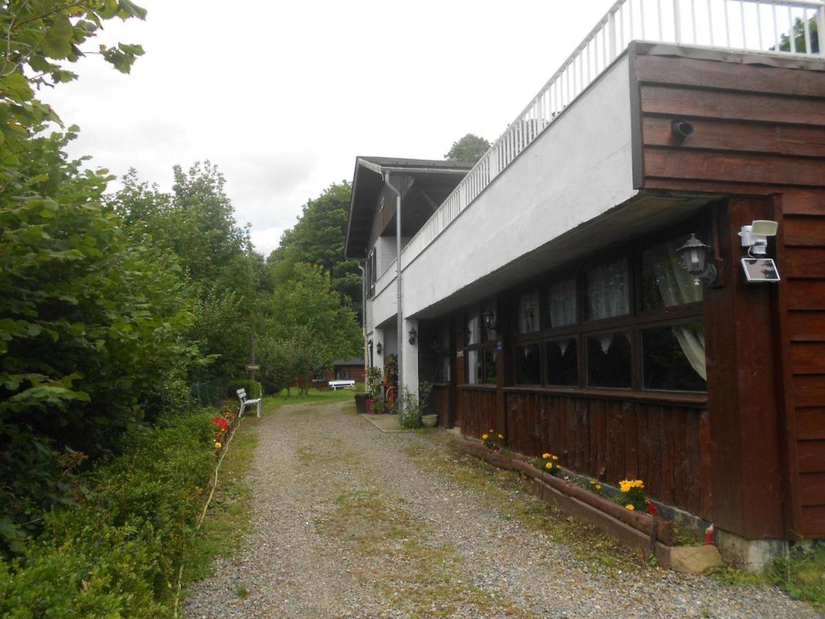 "Le Maloya" Chalets Independants -Chambre Balneo - Relais Motards Lacaune Zewnętrze zdjęcie
