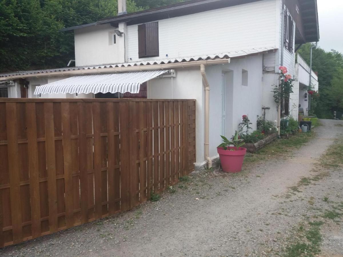 "Le Maloya" Chalets Independants -Chambre Balneo - Relais Motards Lacaune Zewnętrze zdjęcie