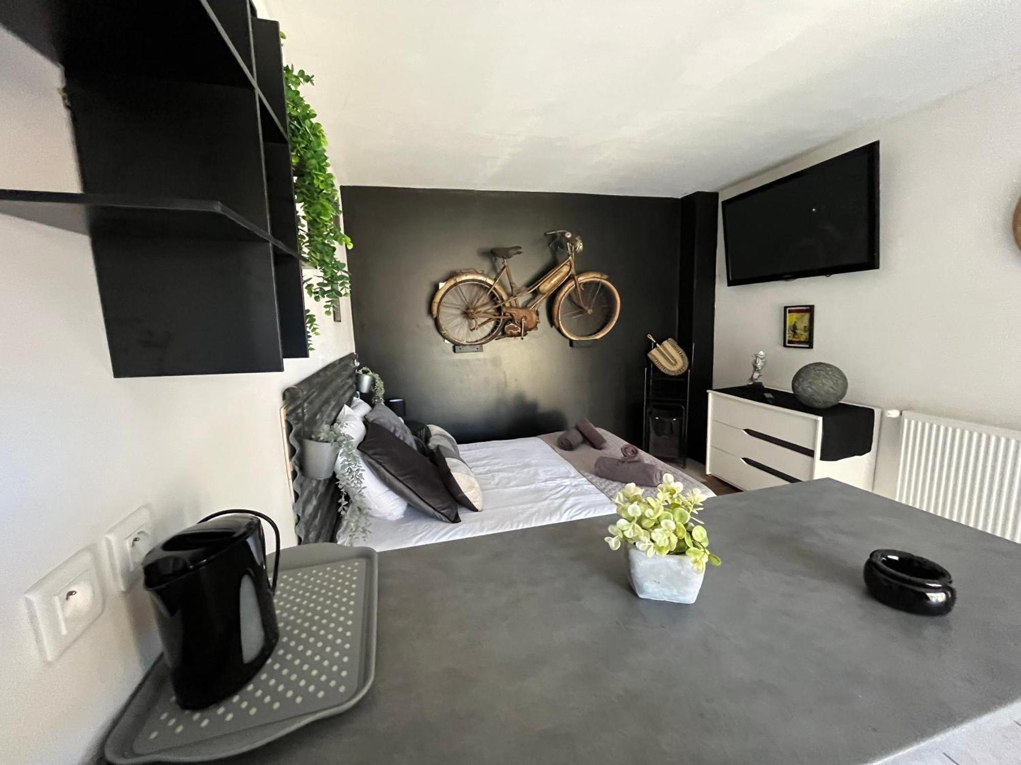 "Le Maloya" Chalets Independants -Chambre Balneo - Relais Motards Lacaune Zewnętrze zdjęcie