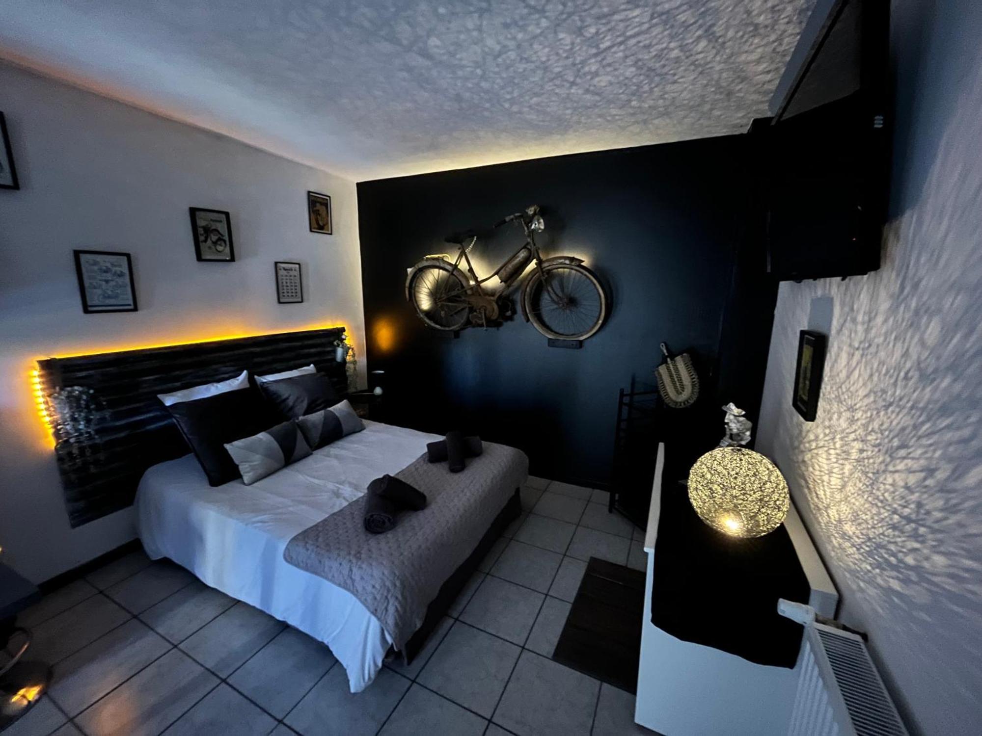 "Le Maloya" Chalets Independants -Chambre Balneo - Relais Motards Lacaune Zewnętrze zdjęcie