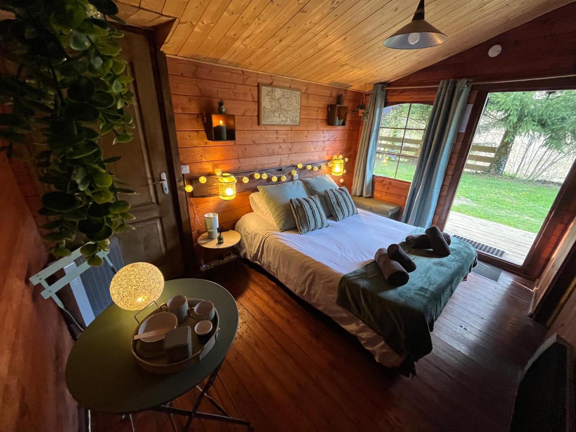 "Le Maloya" Chalets Independants -Chambre Balneo - Relais Motards Lacaune Zewnętrze zdjęcie