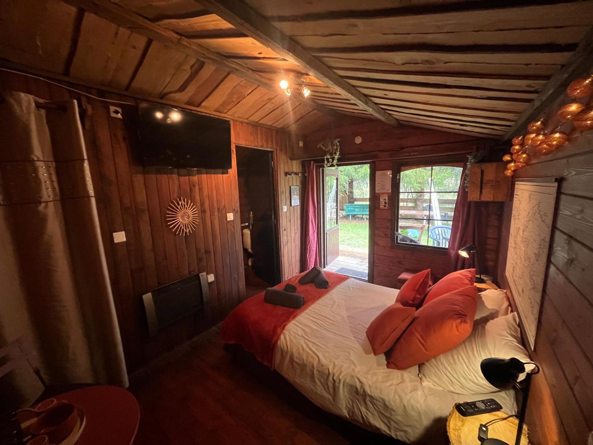 "Le Maloya" Chalets Independants -Chambre Balneo - Relais Motards Lacaune Zewnętrze zdjęcie