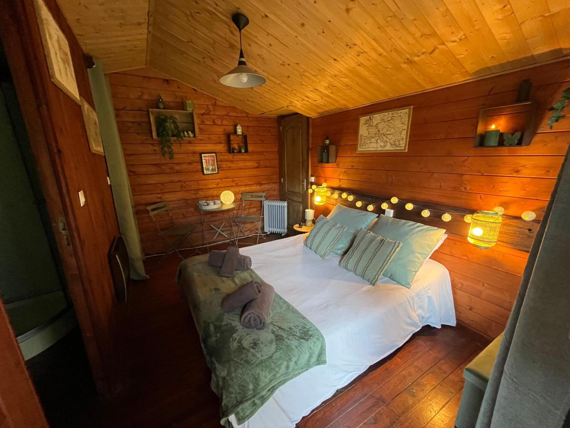 "Le Maloya" Chalets Independants -Chambre Balneo - Relais Motards Lacaune Zewnętrze zdjęcie