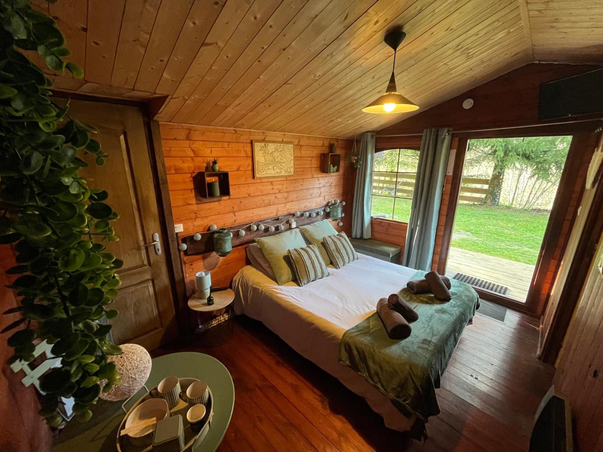 "Le Maloya" Chalets Independants -Chambre Balneo - Relais Motards Lacaune Zewnętrze zdjęcie