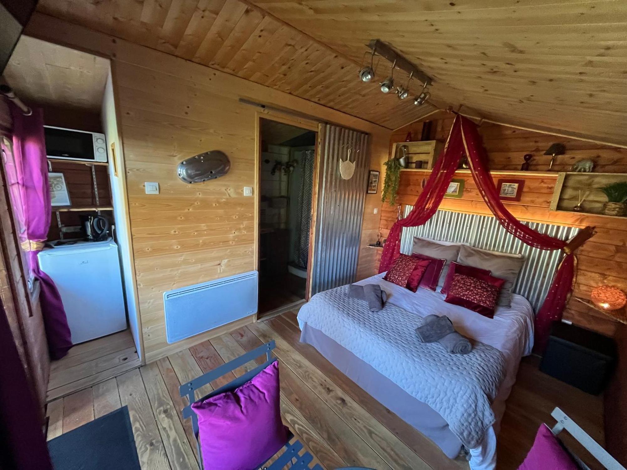 "Le Maloya" Chalets Independants -Chambre Balneo - Relais Motards Lacaune Zewnętrze zdjęcie