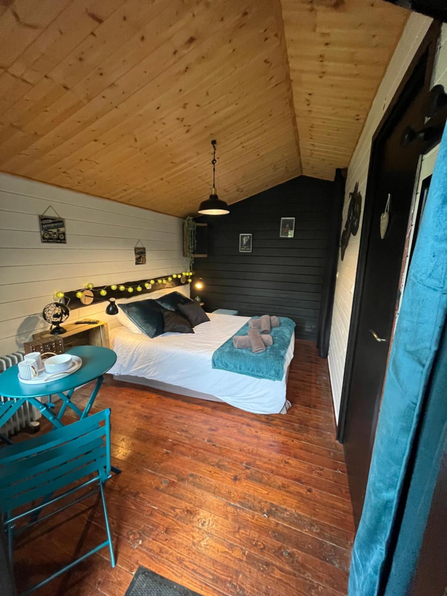 "Le Maloya" Chalets Independants -Chambre Balneo - Relais Motards Lacaune Zewnętrze zdjęcie