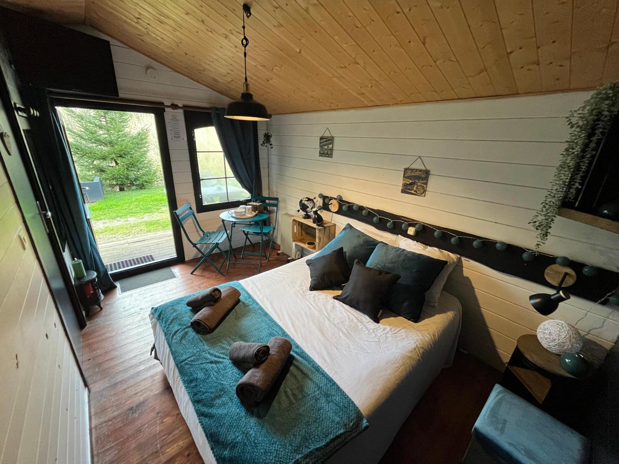 "Le Maloya" Chalets Independants -Chambre Balneo - Relais Motards Lacaune Zewnętrze zdjęcie